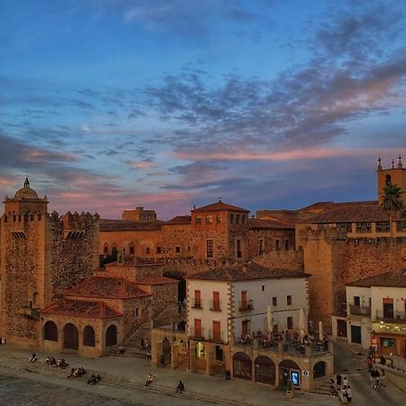 Hostal Martes Cáceres Plaza Mayor - Tercer piso SIN ascensor Exterior foto