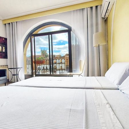 Hostal Martes Cáceres Plaza Mayor - Tercer piso SIN ascensor Exterior foto