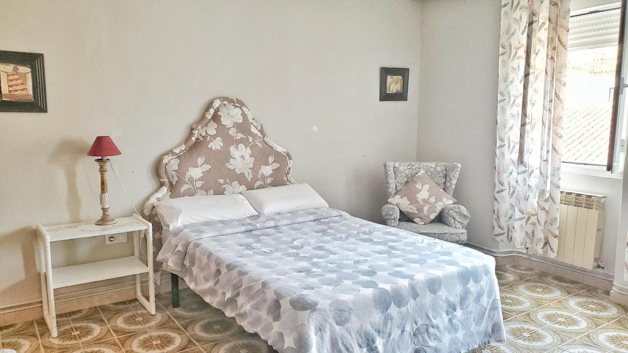 Hostal Martes Cáceres Plaza Mayor - Tercer piso SIN ascensor Exterior foto