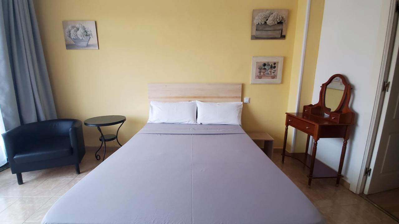 Hostal Martes Cáceres Plaza Mayor - Tercer piso SIN ascensor Exterior foto
