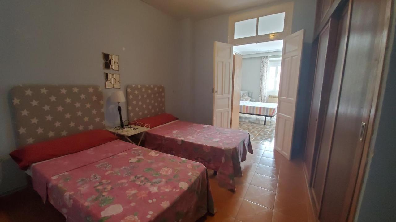 Hostal Martes Cáceres Plaza Mayor - Tercer piso SIN ascensor Exterior foto